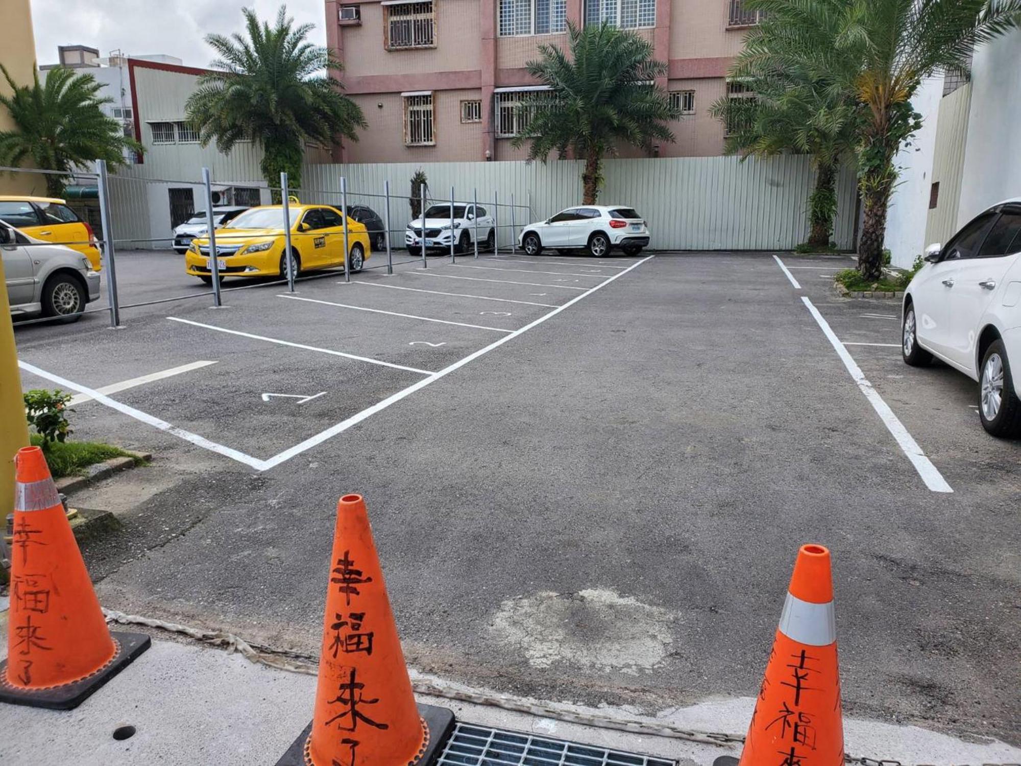 Happiness Is Coming Apartment Kota Hualien Bagian luar foto